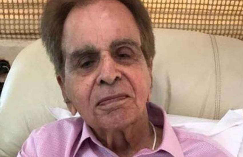 Dilip Kumar Health Updates: दिलीप कुमार की तबीयत अचानक बिगड़ी, लीलावती अस्पताल में हुए एडमिट