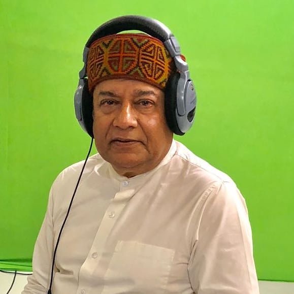 इसके बाद अनूप जलोटा ने दूसरी शादी बीना भाटिया से की। यह शादी भी अरेंज मैरिज थी, जो ज्यादा दिन नहीं चली और दोनों का तलाक हो गया।