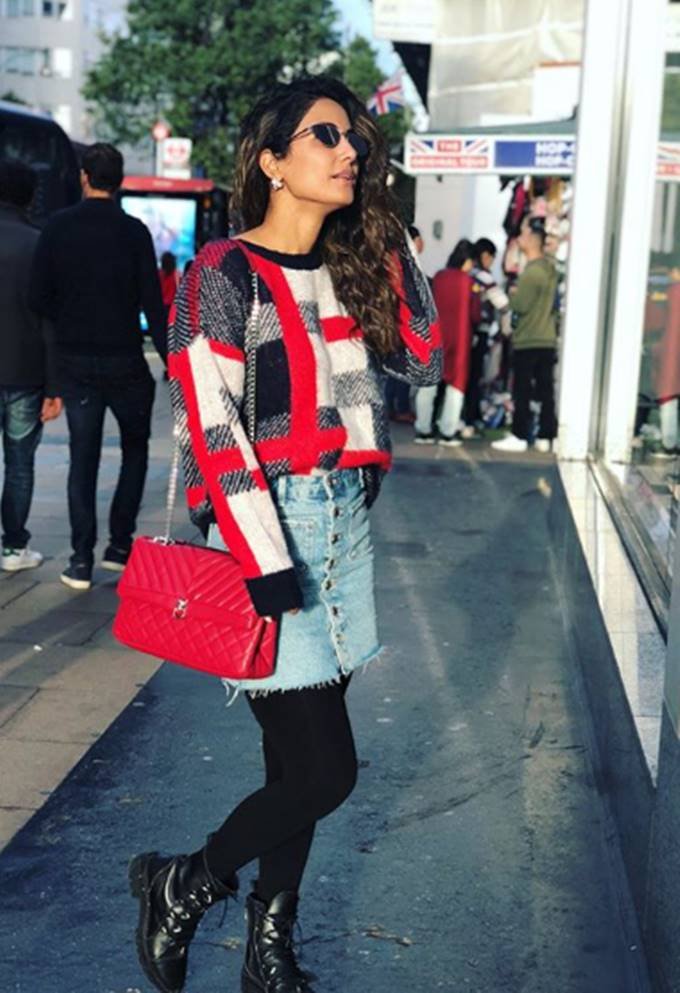 hina khan, bigg boss 11 ex conestant hina khan, hina khan share London photos, hina khan london shopping, hina khan looking gorgeous, hina khan fans says fashion icon to her, entertainment news, bollywood, news television news, entertainment news, entertainment news, bollywood, news television news