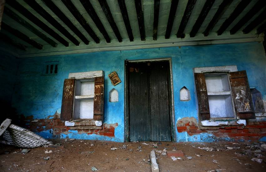 दादरी के बिसाहड़ा गांव के इसी घर में अखलाक अपने परिवार के साथ रहता था। (Express photo by Gajendra Yadav)