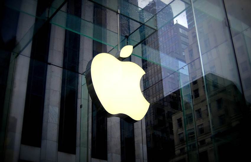 Apple, Apple Inc., Technology Company, USA, America, Electronic SIM, E-SIM, Launch, Telecom Operators, Mobile Operators, Verizon Communications Inc., AT&T Inc., Complaint, Department of Justice, USA, Gadgets News, Phone News, Tech News, Hindi News, ऐपल, अमेरिकी कंपनी, इलेट्रॉनिक सिम, ई-सिम, वेराइजन इनकॉरपोरेशंस, एटीएंडटी इनकॉरपोरेशंस, शिकायत, न्याय विभाग, अमेरिका, गैजेट न्यूज, फोन न्यूज, हिंदी समाचार