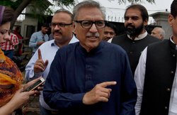 आरिफ अल्वी: पाक राष्ट्रपति ने जम्हूरियत की बहाली के लिए लड़ी थी जंग, बांह में आज भी मौजूद है पुलिस की गोली