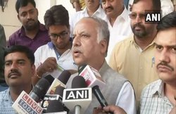 लखनऊ एनकाउंटर: अब SIT करेगी मामले की जांच, मंत्री बोले- आरोपी पुलिसवालों को किया एक्‍सपेल्‍ड