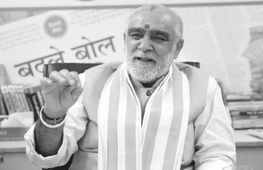 मैं नहीं कहता कि जो आयुष्मान भारत हम शुरू करने जा रहे हैं, उसमें शत-प्रतिशत सफल हो ही जाएंगे। अभी तो हम सीखने की प्रक्रिया में हैं, विद्यार्थी हैं। 