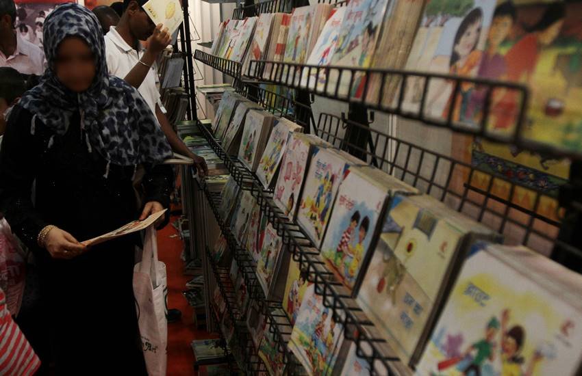 पुस्‍तक मेले की इस तस्‍वीर का इस्‍तेमाल प्रतीकात्‍मक रूप में किया गया है। (Express photo by Prem Nath Pandey)