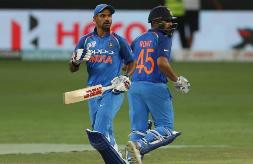 India vs Pakistan Asia Cup 2018: पाकिस्तान से मिले 238 रनों के लक्ष्य का पीछा करने उतरी भारतीय टीम को शिखर और रोहित ने पहले विकेट के लिए 33.3 ओवर में 210 रन की रिकॉर्ड साझेदारी कर ठोस शुरुआत दी। 