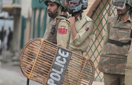 JK Policeman Wife Moving Post, Police Man Wife, Arifa Tausif, Emotional Post, Husband, Wait, Lie, Kids, Parents, Family, Terror, Festival, Jammu and Kashmir Police, Jammu and Kashmir, State News, Hindi News