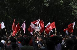 JNU Election Result 2018: नतीजों के बाद ABVP-वाम दलों के कार्यकर्ता भिड़े