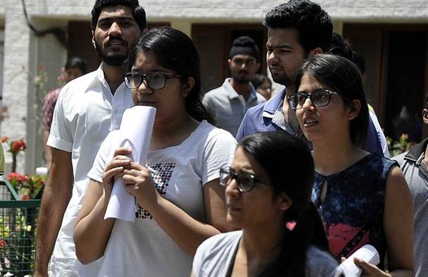 MDS परीक्षा 14 दिसंबर 2018 को और NEET PG परीक्षा 6 जनवरी 2019 को आयोजित होगी। 