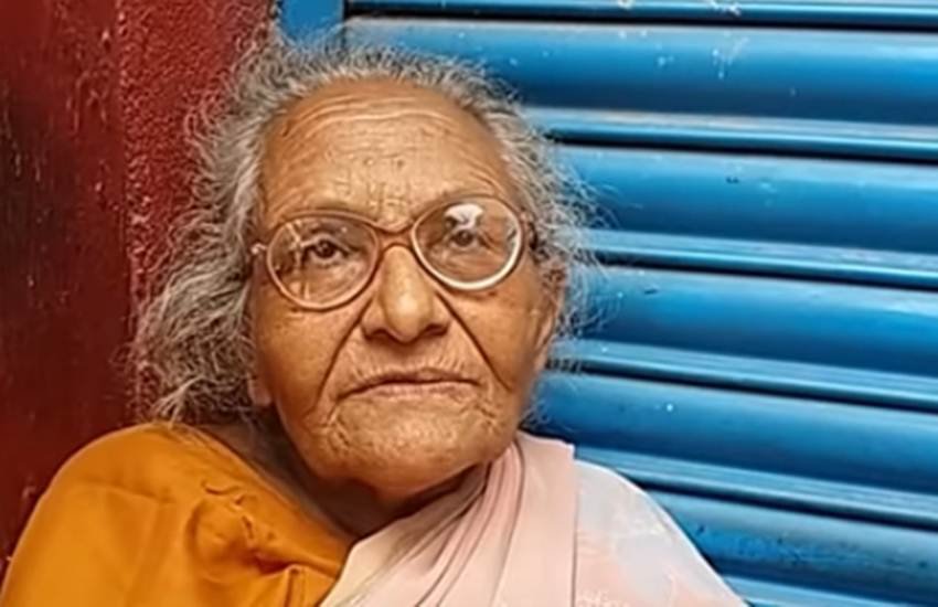 Poornima Devi, Folk Singer, Singing, Begging, Kali Ghat, Patna, Bihar, Bihar Government, No Help, Registered Artist, Delhi Government, Bihar, State News, Hindi News