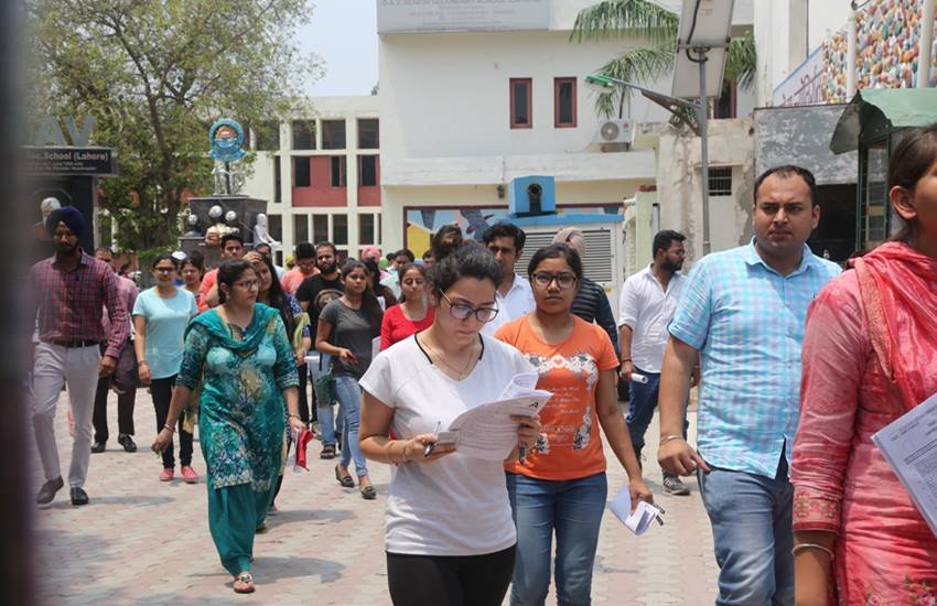 रिफंड के ऑनलाइन आवेदन का लिंक एक अक्‍टूबर, 2018 तक खुला रहेगा। (Express archive photo by Jasbir Malhi)