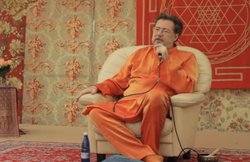 योग स्कूल के अंदर यौन शोषण का अड्डा! थाईलैंड में विवादों में घिरे योग गुरु विवेकानंद सरस्वती