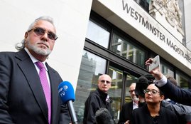 Vijay Mallaya, Fugitive Businessman, Kingfisher Airlines, Liquor Trader, CBI, Siez, 1 Lack Internal Emails, New Angle, Fresh Chargesheet, UPA Government, Manmohan Singh, Finance Ministry, Officers, Indian Bank, Canara Bank, UPA Government, Kingfisher, Indian Overseas Bank, SBI, PNB, Business News, India News, National News, Hindi News