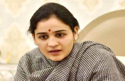 यूपी: फिर दादा बने मुलायम यादव, छोटी बहू अपर्णा ने बेटी को दिया जन्‍म
