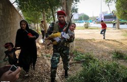 ईरान : सैन्य परेड पर हमला, 25 की मौत, आइएस ने ली जिम्मेदारी