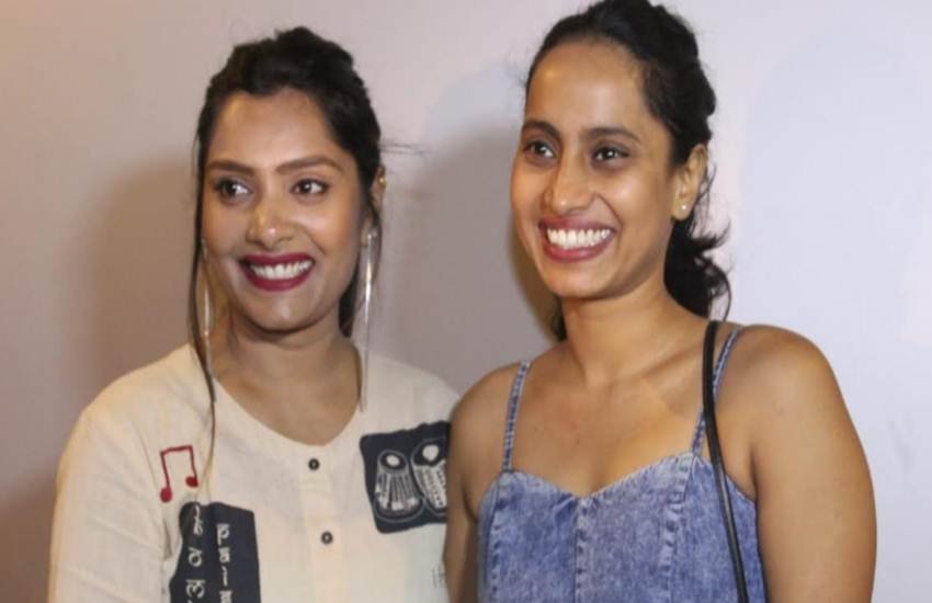 (बाएं से) एक्ट्रेस नाज़नीन पटनी और अनुश्री कुशवाहा