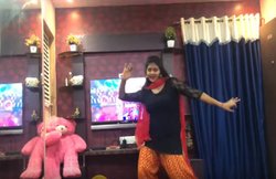 सपना चौधरी बन भोजपुरी एक्ट्रेस ने हरियाणवी गाने पर किया डांस, वायरल हो रहा वीडियो