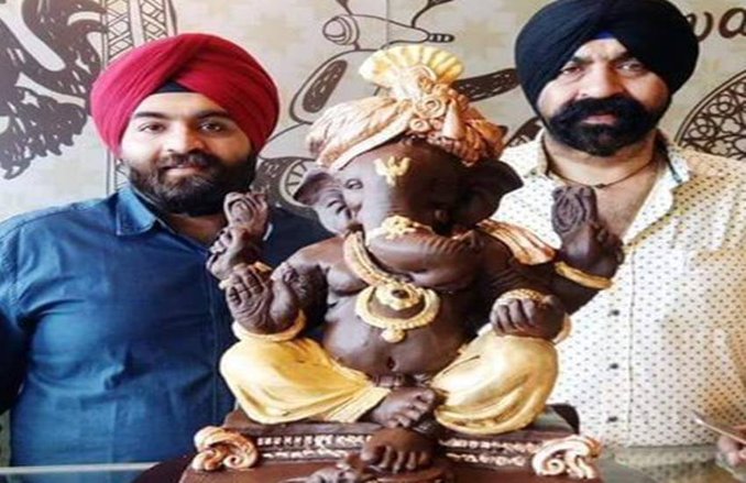 Happy Ganesh Chaturthi 2018: चॉकलेट से बनाई गणपति बप्पा की इको फ्रेंडलि मूर्ति, दूध में होगा विसर्जन