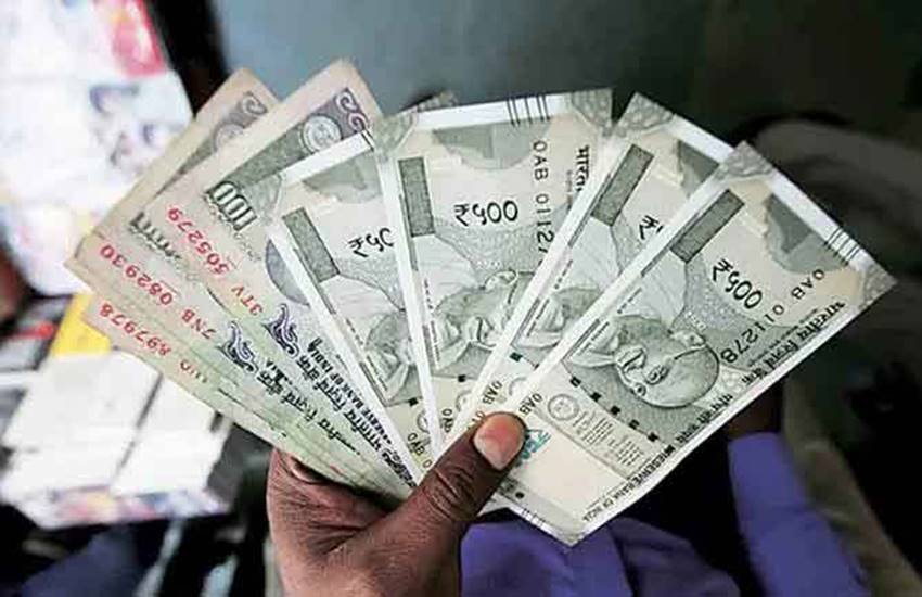 भारतीय नोट। (प्रतीकात्‍मक तस्‍वीर)