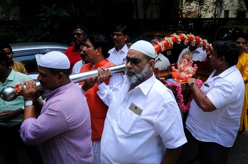 Mumbai,GaneshChaturthi,Muslims,Festivals, Muslims community performs during the Ganesh Chaturthi , Muslims in Mumbai celebrate Ganesh Chaturthi, Shivsena leader Arvind Bhosale, Ganesh Chaturthi 2918, Ganesh Chaturthi mumbai