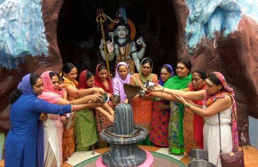 हरतालिका तीज का त्योहार एक बेहतर जीवनसाथी पाने के लिए मनाया जाता है।