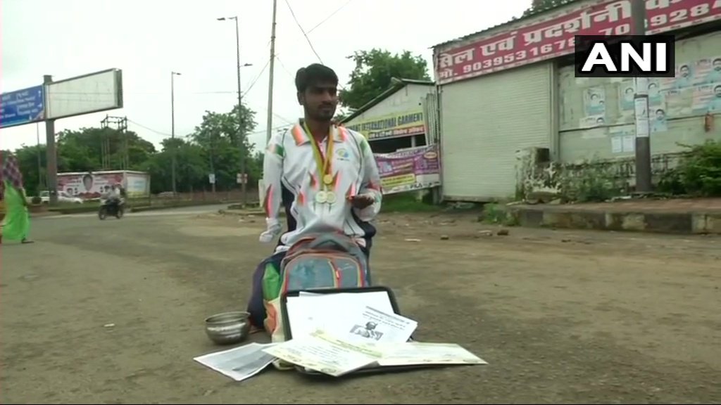 "Uttar Pradesh, Barabanki, 12 fingers, hands, feet, tantric, sacrifice, police, relative