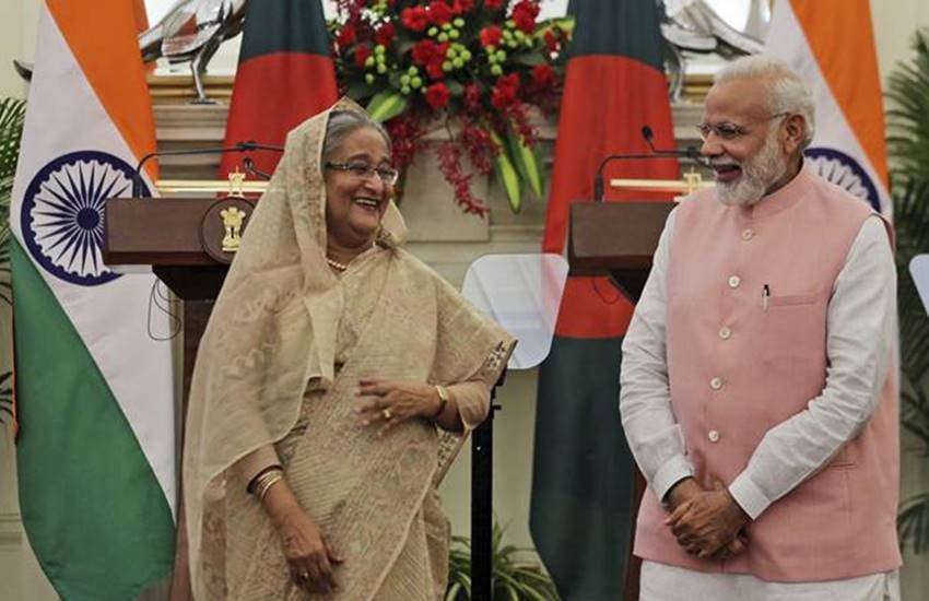 प्रधानमंत्री ने कहा कि उनके और बांग्लादेश की प्रधानमंत्री के बीच अक्सर होने वाली बातचीत में निकटता जाहिर है। 