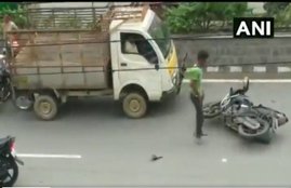 mini truck, motorcycle, accident