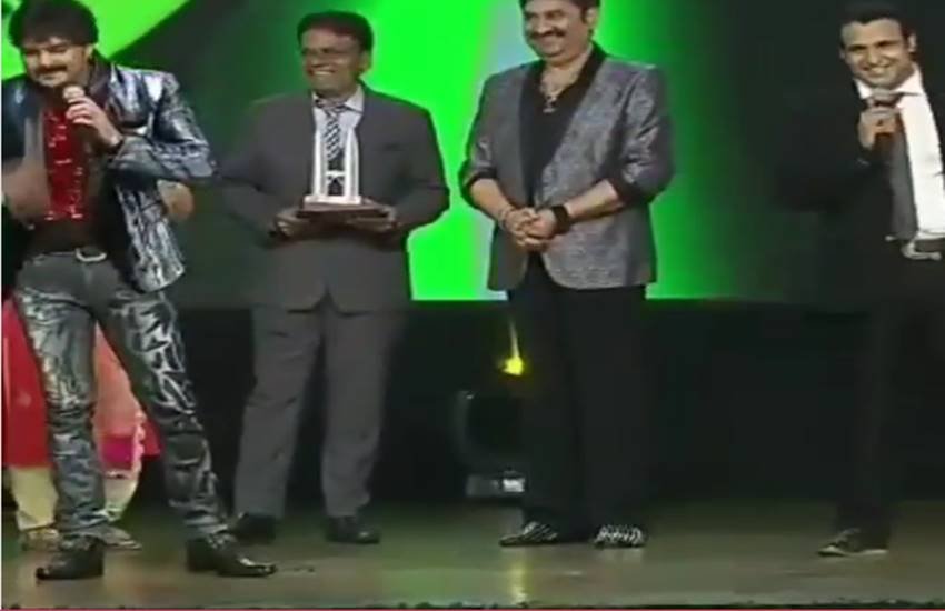 pawan singh, kumar sanu, song