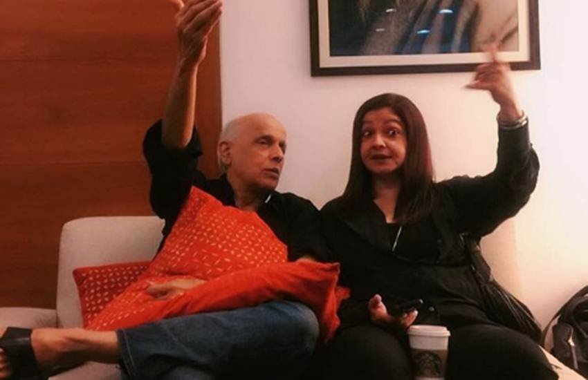 mahesh bhatt, mahesh bhatt birthday, mahesh bhatt unknow facts, mahesh bhatt 70th birthday, saransh, Anupam kher, mahesh bhatt alia bhatt, anupam kher mahesh bhatt, anupam kher give guru dakshina mahesh bhatt