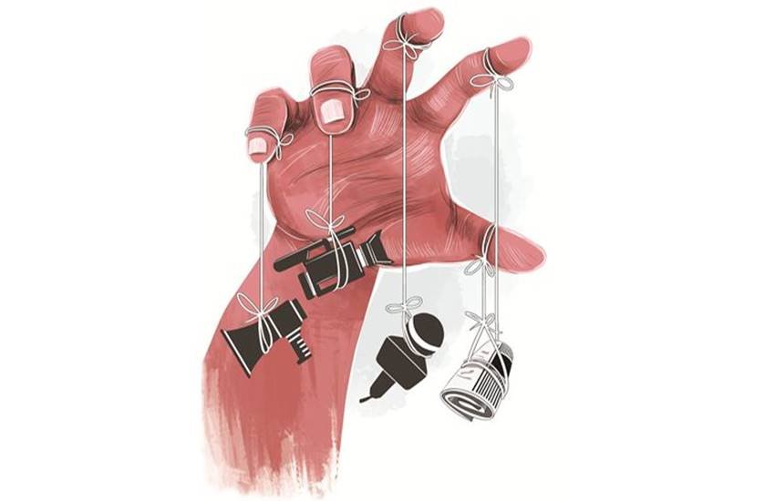 punya prasun bajpai, abp news, Manmohan singh, PM Manmohan singh, upa, Narendra modi, nda, journalist, media, pressure on media, press freedom, News in Hindi, Jansatta punya prasun bajpai, abp news, Manmohan singh, PM Manmohan singh, upa, Narendra modi, nda, journalist, media, pressure on media, press freedom, News in Hindi, Jansatta