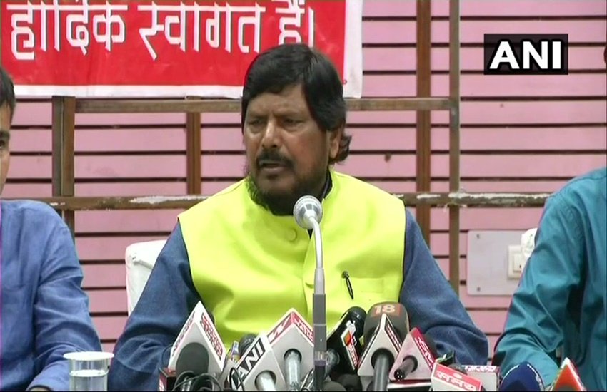 केंद्रीय मंत्री रामदास अठावले (Photo: ANI)