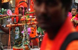 यूपी: राम-शिव का नाम लेकर मुस्लिम बहुल गांव को भड़काया, सपा नेता पर केस दर्ज