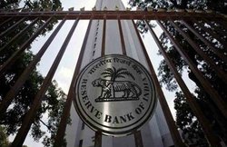कटे-फटे नोटों की वापसी पर RBI ने किया संशोधन, रिफंड को लेकर जान लें ये नियम
