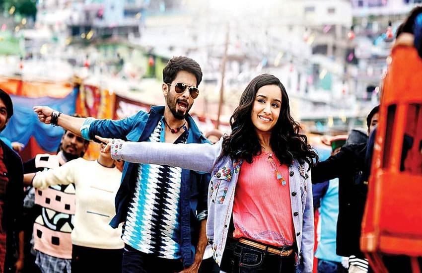 Batti Gul Meter Chalu , Batti Gul Meter Chalu movie review, Batti Gul Meter Chalu review, Batti Gul Meter Chalu movie, Batti Gul Meter Chalu movie rating,Batti Gul Meter Chalu movie download, Batti Gul Meter Chalu full movie download, Batti Gul Meter Chalu movie review in hindi, Batti Gul Meter Chalu film review, Batti Gul Meter Chalu movie release date, Batti Gul Meter Chalu rating, Batti Gul Meter Chalu cast