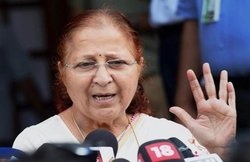 मप्र : सुमित्रा महाजन टिकट वितरण से बेखबर कहा, मुझे नहीं कोई जानकारी