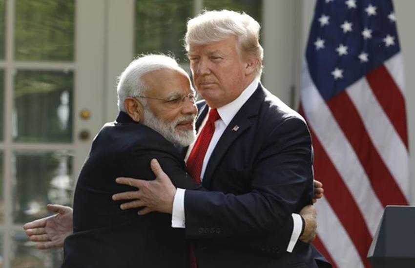 वे विस्मित हैं कि देशहित के प्रति उनके पूर्ण समर्पण के बावजूद लोग उनके आलोचक क्यों हैं।