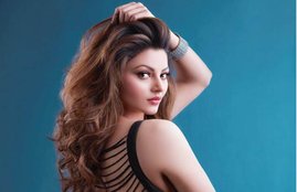 urvashi rautela, gigi hadid, urvashi rautela publicity stunt, urvashi rautela copies gigi hadid, ahaan panday, urvashi rautela ahaan panday, urvashi rautela photos, urvashi rautela instagram