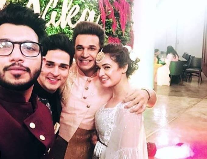 Prince narula, Yuvika Chaudhary, Prince narula wedding, Yuvika Chaudhary wedding, Prince narula with yuvika chaudhary, Yuvika Chaudhary, Yuvika Chaudhary mehandi function, yuvika and prince dancing on their wedding day, watch all videos of yuvika and prince marriage, entertainment news, bollywood news, television news