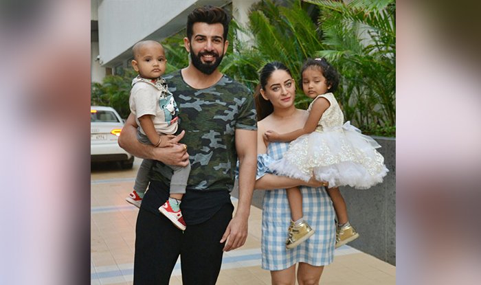 sunny leone daughter, sunny leone adopted baby girl, bollywood parents adopted kids, bollywood adopted kids, sushmita sen daughter adopt, raveena tandon adoption, salim khan adoption, sunny leone daughter photos, sunny leone photos,
