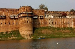 प्रयागराज में अकबर के किले से होगा कुंभ का बखान, होगा लेजर शो