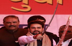 कांग्रेस के चुनावी वादे पर भड़के सांसद- राहुल के पुरखे तक नहीं बंद करा पाए संघ की शाखाएं