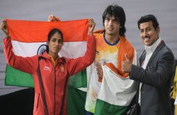 एशियाड गोल्‍ड मेडलिस्‍ट सुधा सिंह ने नाराज हो मंच छोड़ा, योगी से नौकरी का वादा मिला तब लिया चेक