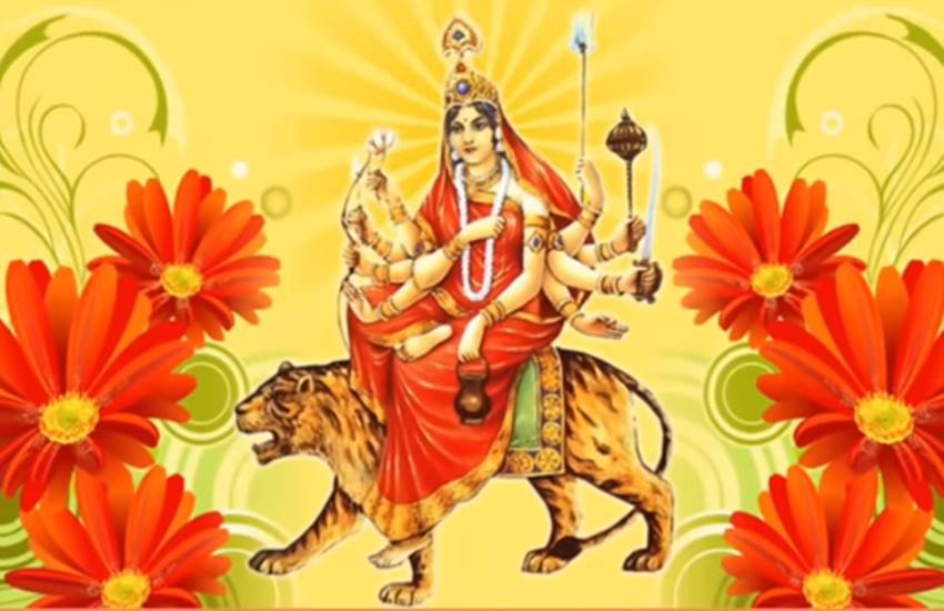 मां चंद्रघंटा के इस रूप को बहुत ही सौम्य कहा जाता है।