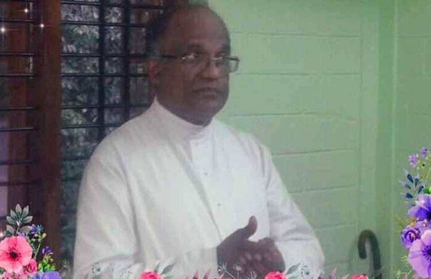 Kerala Nun Rape Case, Nun, Shout, Leave, Father Kuriakose Kattuthara, Funeral, Kerala, State News, National News, Hindi News