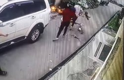 पिता का सामान बचाने के लिए बंदूकधारी लुटेरों से भिड़ गई बच्ची, डटकर किया सामना