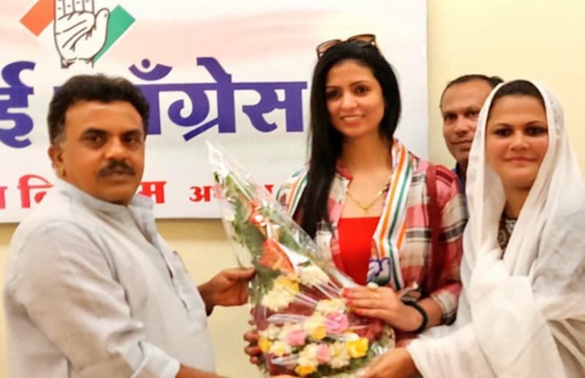 Cricketer Mohammed Shami, Hasin Jahan, Congress, Hasin Jahan joins Congress, Mumbai Congress Committee President Sanjay Nirupam, Congress Leader Sanjay Nirupam