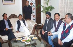 एक्‍सप्रेस वे में भ्रष्‍टाचार: अखिलेश यादव के करीबी और योगी सरकार में सचिव पर FIR
