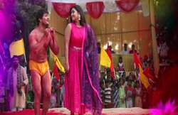 VIDEO : ‘स्पाइडरमैन’ बन इंटरनेट पर छाए भोजपुरी अभिनेता खेसारी लाल यादव, लोगों को आया पसंद