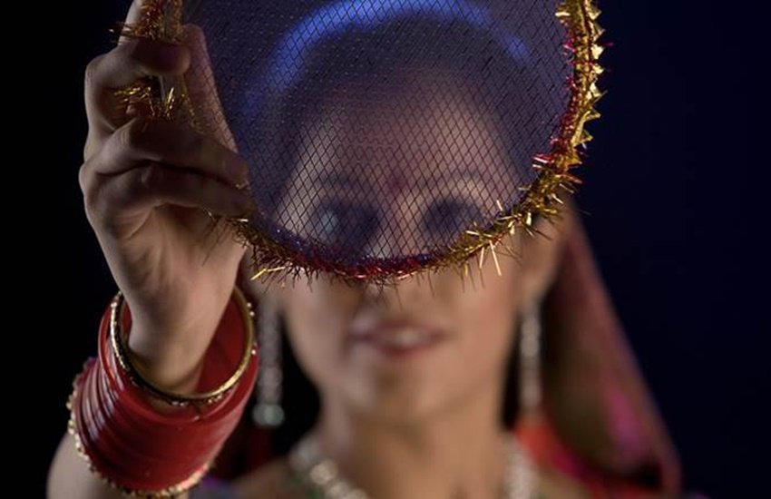 Karwa Chauth 2018 Moon Rise Time, Puja Muhurat: 27 अक्टूबर (शनिवार) को करवा चौथ का त्योहार मनाया जा रहा है।